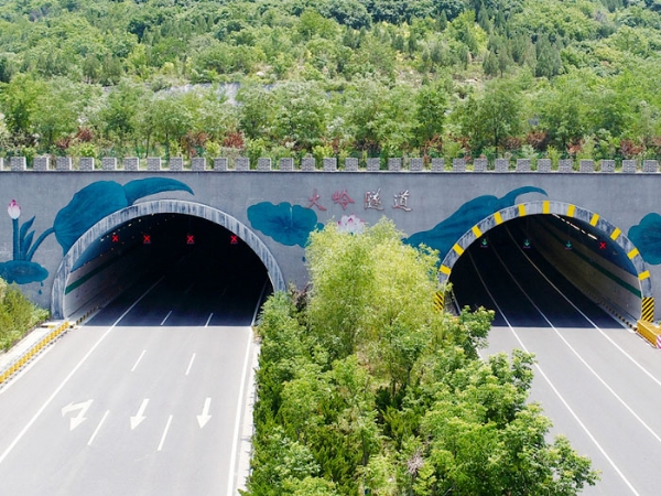 濟南繞城高速連接線-雙向八車道大嶺隧道